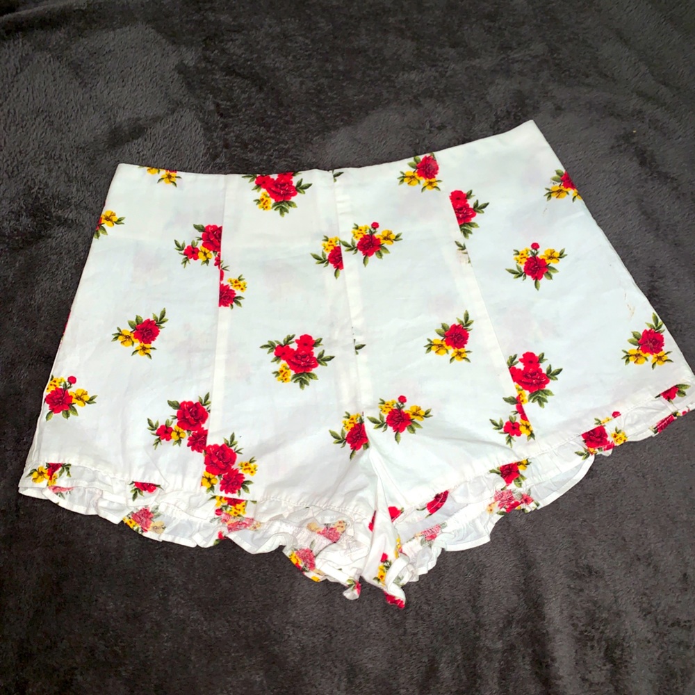 Forever21 floral shorts